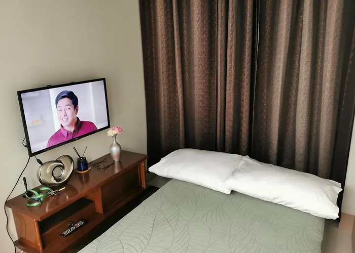 Moa Shore 3 Tower 2 * Manila